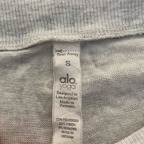 Alo yoga sweatshirt - Picture 1 of 2